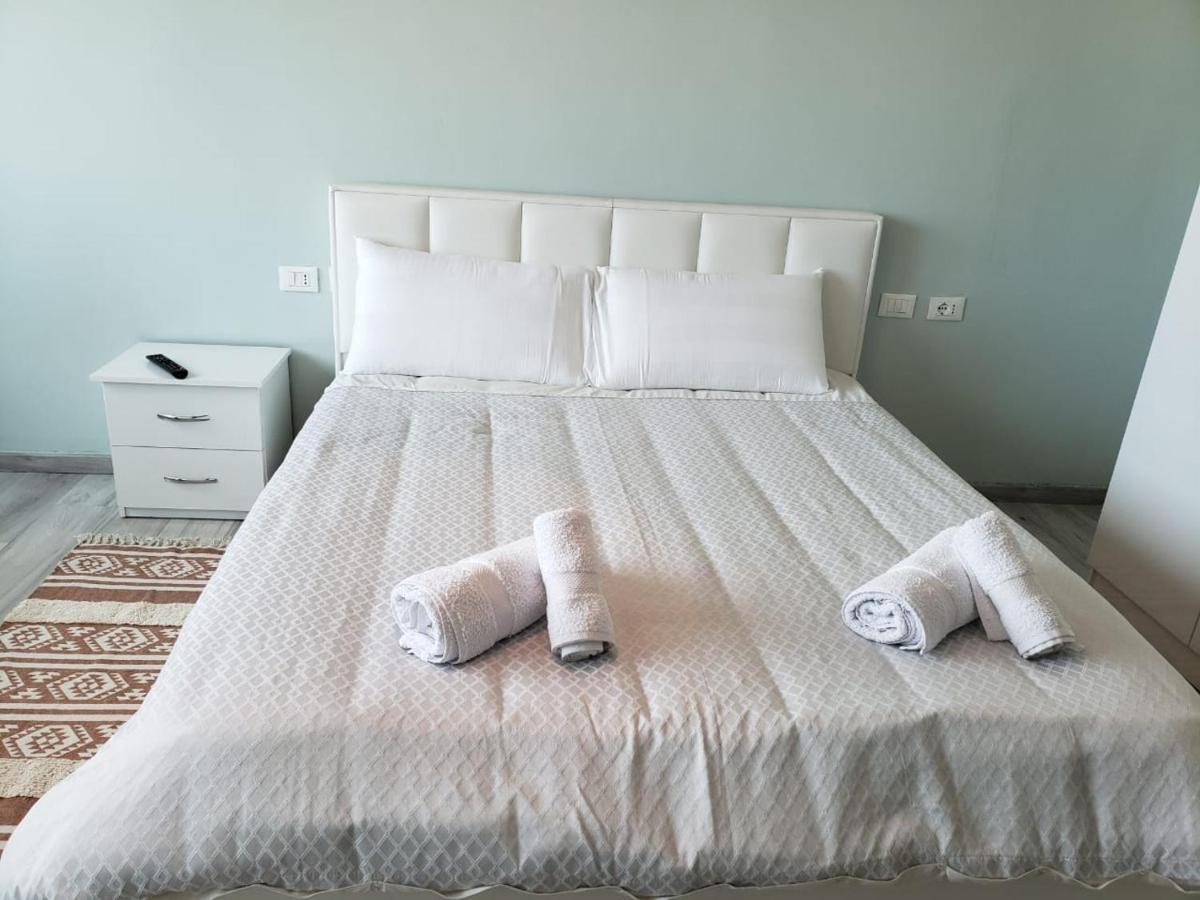 Agroni Rooms Tirana Buitenkant foto